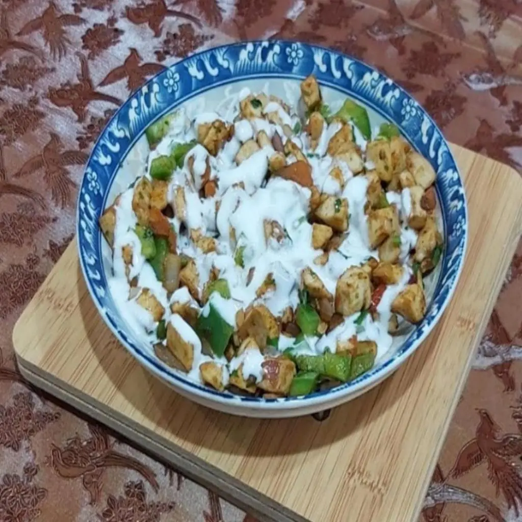 مقلقل دجاج بالجبن